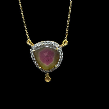 ROSE | THE NECKLACE